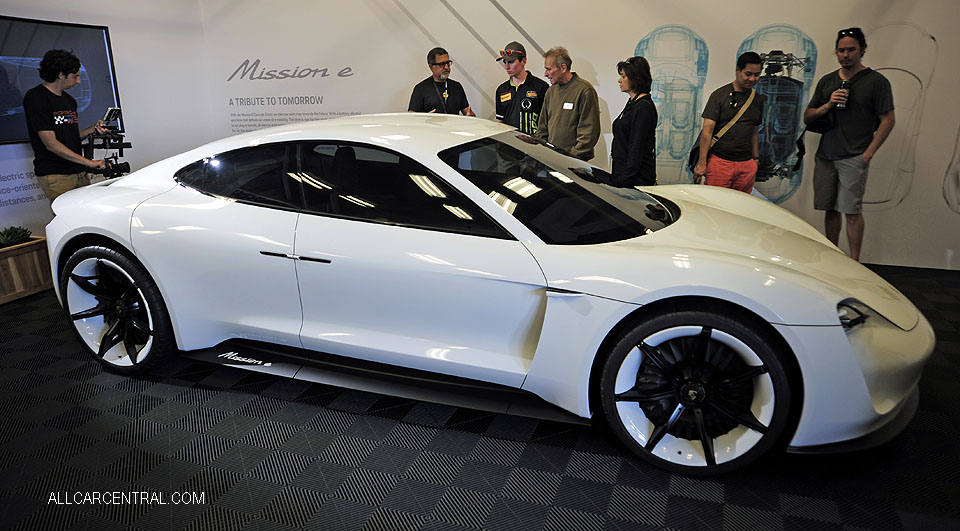 Porsche Mission E Concept 2018 Rennsport 
VI 2018