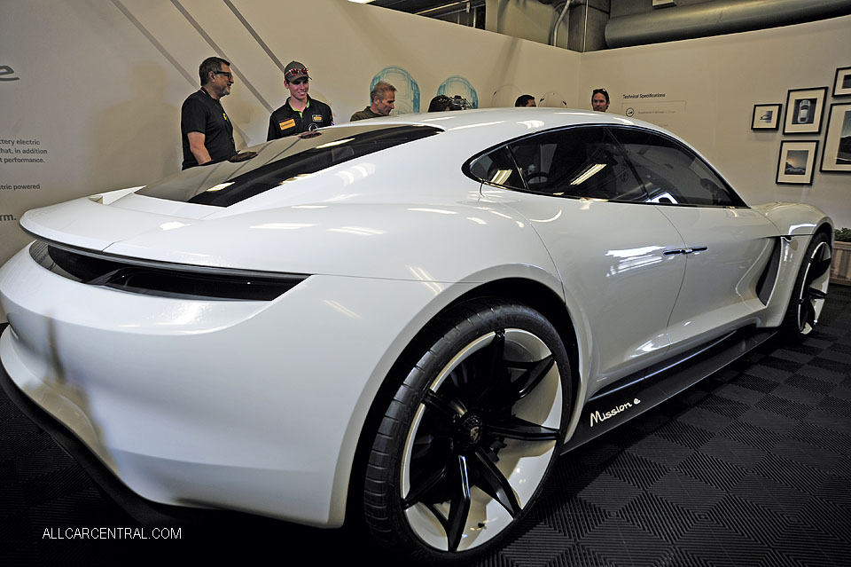 Porsche Mission E Concept 2018 Rennsport VI 2018