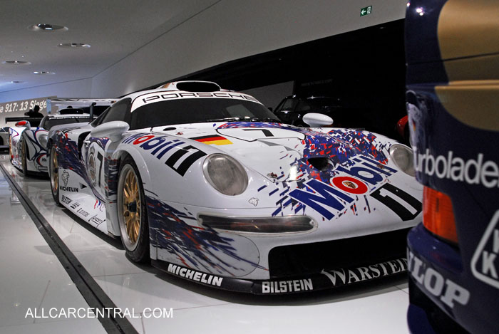 Porsche 911 GT1 96 1996