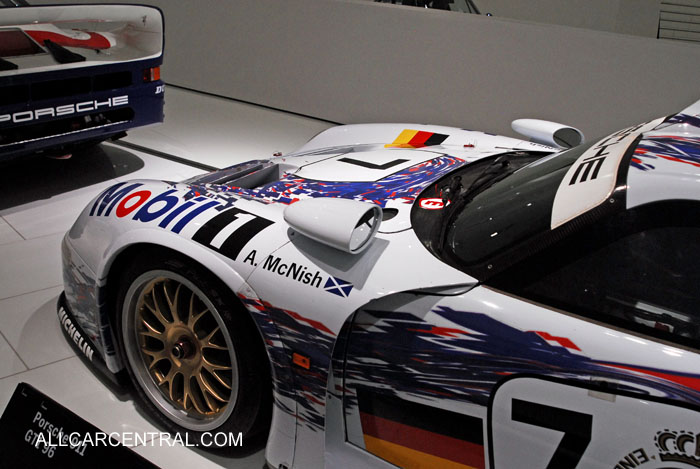 Porsche 911 GT1 96 1996