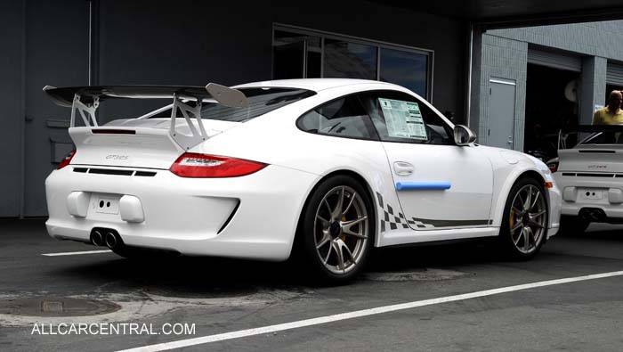 Porsche 911 GT3RS 2011