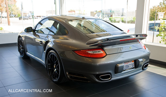 Porsche 911 Turbo S Ed 918 Spyder sn-WPOAD2A96CS766292 2012