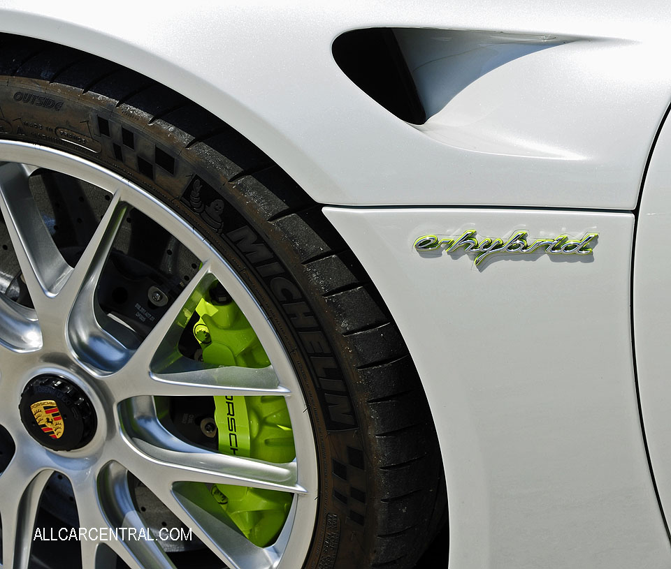 Porsche 918 Spyder 2015 EOCR MONTEREY 2017