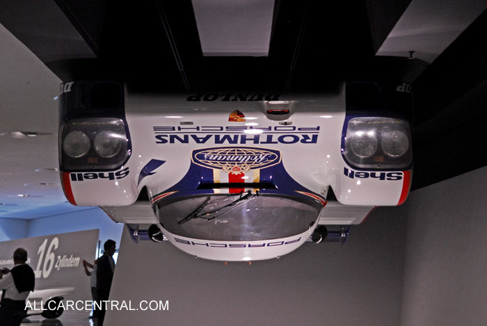 Porsche 956